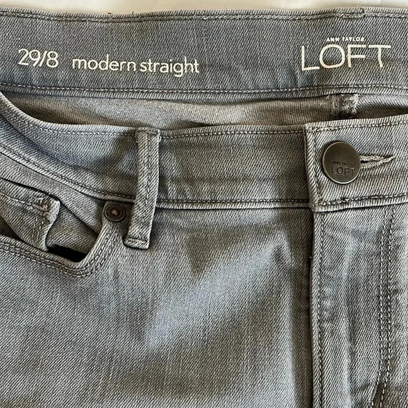 LOFT Modern Straight Mid-Rise Light Grey Denim Jeans, Size 29 - Picture 7 of 9
